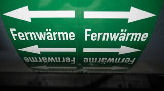 Das Bild zeigt eine Fernwärmeleitung.