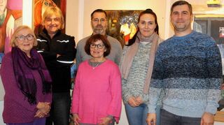 Der neue Vorstand (von rechts): Anatolij Schelhorn, Viktoria Schelhorn, Alexander Gaab, Carmen Coupé, Helmut Schattmann sowie Christa Krüger.