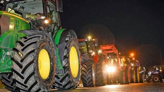 Die Landwirte haben die Nase voll und werden im Rahmen einer Aktionswoche ab kommendem Montag ihrem Unmut gegen die Agrarpolitik der Berliner Ampel Luft machen, unter anderem mit Trecker-Sternfahrten. Auch in der Region Odenwald-Tauber könnte es bereits ab dem frühen Morgen zu massiven Verkehrsbehinderungen kommen. Die Pläne der Koalition, Steuervergünstigungen beim Agrardiesel und bei der Kraftfahrzeugsteuer zu streichen, um Löcher im Haushalt zu stopfen, hat für viele Bauern das Fass jetzt zum Überlaufen gebracht.