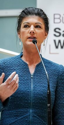 Sahra Wagenknecht (v.l.) Marie-Agnes Strack-Zimmermann (Vorsitzende des Verteidigungsausschusses, FDP) und die AfD-Fraktionsvorsitzende Alice Weidel.