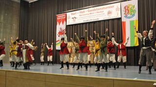 Sehenswert: Der Auftritt der Schautanzgarde Ü15 NG „Strumpfkapp Ahoi“ Lauda.