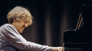 Der Boogie- und Blues-Pianist Thomas Scheytt gastiert am Sonntag, 4. Februar, im Wertheimer Arkadensaal.