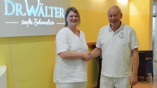 Dr. Annika Wälter übernimmt in Walldürn die Zahnarztpraxis ihres Vaters Dr. Michael Stumpf.