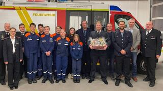 Bei der Jahreshauptversammlung wurde Christian Kimmelmann für 25 Jahre Dienst geehrt, Maximilian Egner wurde zum Oberlöschmeister und Tobias Mertens zum Gerätewart befördert.