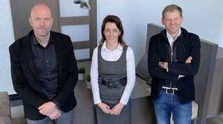 „Unsere Erwartungen wurden übertroffen“, sagen Bernd Schell (links) und Dr. André Schröer, die zusammen mit Stefanie Hellmig (Personal und Finanzen) das insolvente Unternehmen Peter Ruppel wieder in ruhigere Fahrwasser geführt haben.