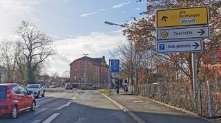 Die Öffnung des Oberen Grabens – am alten Zollamt (hinten) rechts vorbei – gehört mit zu den zentralen Forderungen.