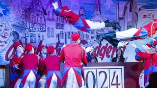 Bei der Prunksitzung in Werbach sorgten die Goaggerli am Samstag für närrische Stimmung. Natürlich war auch das Männerballett mit von der Partie.