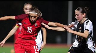 Premiere in Portugal: Leni Markert aus Wachbach debütierte in der U15-Juniorinnen-Nationalmannschaft. Dem fleißigen und ehrgeizigen Talent trauen mehrere Seiten eine Fußballerinnen-Karriere in der Bundesliga und der Nationalmannschaft zu.