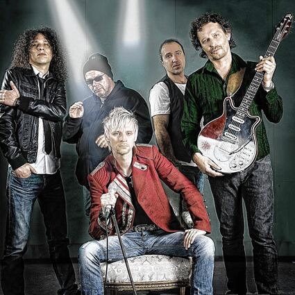 <p>Wie "Queen" verbinden "Engelstädter & Band" bei ihrem Auftritt energiegeladene Musik und Emotion.</p>