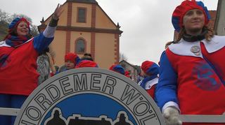 Die „Hordemer Wölf“ sind bereit für ihren großen Umzug am Sonntag durch die Straßen Hardheims. Vorigen Sonntag stellten sie in Schweinberg schon einmal „ihre Schlagkraft“ unter Beweis (Bild).