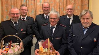 Langjährige und verdiente Mitglieder der Feuerwehr wurden im Rahmen der Jahreshauptversammlung geehrt. Auch Wahlen standen auf der Tagesordnung.