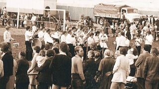 Blick in die Geschichte: Auftritt beim Herbstfest 1974 am Festplatz.