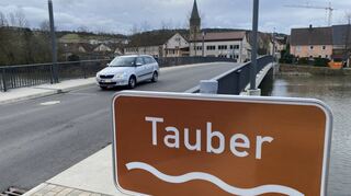 Nach der (Kreis-) Brücke ist vor der (Kreis-) Vorfahrtsstraße: Die Pläne für Elpersheim macht der Weikersheimer Gemeinderat aber nicht mit.