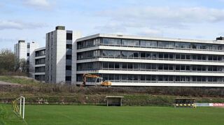 In Pforzheim will das Land eine ehemalige Gewerbeimmobilie anmieten. Der Gemeinderat hat sich aber gegen eine Erstaufnahmeeinrichtung ausgesprochen.