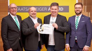 Günther Müller, Marcus Wörner, Thorsten Grimm und Benjamin Laber von der Stadtverwaltung freuen sich über die Auszeichnung.