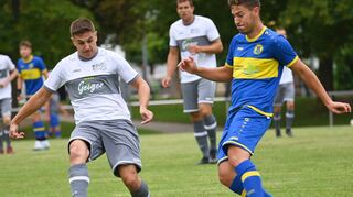 Der TSV Höpfingen (hier in Blau) empfängt in der Kreisliga Buchen die SpG Krautheim/Westernhausen zum Spitzenspiel.