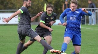 Spitzenreiter SGM Edelfingen/Löffelstelzen (links) ist noch ohne Niederlage und möchte diese Serie natürlich weiter führen.