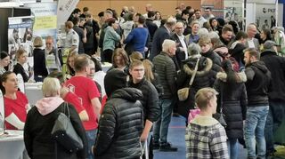 Zahlreiche Schüler besuchten am Samstag die von den Fränkischen Nachrichten veranstaltete Ausbildungsmesse „Zukunft Karriere Ausbildung“, bei der 29 Ausbildungsbetriebe vertreten waren.