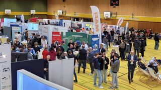Hunderte Schüler kamen zur Ausbildungsmesse in die Tauberbischofsheimer Grünewaldhalle.