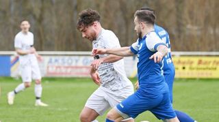 Der FV Lauda (hier in Blau) hat den TSV Mudau nicht aufhalten können und unterlag auf eigenem Platz mit 1:2.