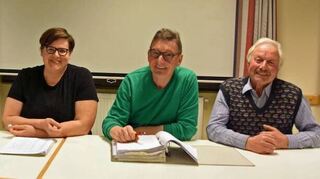Weichen gestellt (v. li.) GbR-Kassier Walter Glück, Wilfried Kleinschrodt (BAG), Marie Schleburg, GbR-Vorsitzender Fritz Danner, Schriftführer Klaus Geißendörfer.