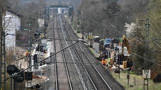 Damit die Verkehrsstation Gerlachsheim barrierefrei gebaut werden kann, hat der Gemeinderat nun die Arbeiten an die Firma Strabag Rail vergeben.