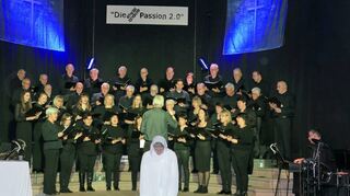 Fesselnd von der ersten bis zur letzten Sekunde war das neue Chormusical des „MainGesangvereins Freudenberg“, das am Wochenende aufgeführt wurde.