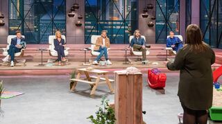 Die Unternehmer (von links) Carsten Maschmeyer, Dagmar Wöhrl, Tillman Schulz, Nils Glagau und Ralf Dümmel gilt es vom „Pee & Bob“ zu überzeugen.