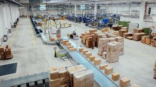 Ein Blick in die neue Produktionshalle der Firma Kärcher in Buch. Hier ein Blick auf den Warenausgang.