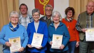 Beim Gesangverein „Frohsinn“ Einbach wurden langjährige Mitglieder geehrt.