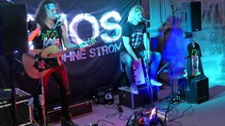 Sehr gut kam beim Nightgroove die Kilianskapelle als neuer Spielort an. Dort trat das Duo „Mit ohne Strom“ auf.