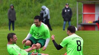 0:2 lag Dittwar/Heckfeld gegen Distelhausen/Lauda II zurück. Dann holte die SpG auf und siegte dank zwei Treffern von Trainer Thomas Lotter (links) mit 3.2.