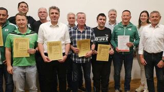 Zahlreiche Mitglieder des VfB Boxberg/Wölchingen wurden für ihre Treue zum Sportverein geehrt.