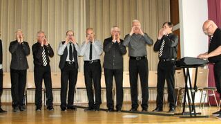 Das Vokalensemble „acapiano“ aus Bütthard begeisterte bei einem Benefizkonzert im evangelischen Gemeindezentrum in Bad Mergentheim das Publikum.