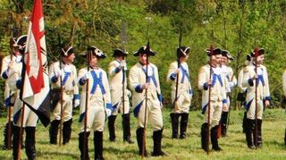 Vielfach ist die Historische Deutschorden-Compagnie am Wochenende in Bad Mergentheim aktiv.