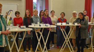 Die Kandidatinnen für die Gemeinderatswahl bei der Veranstaltung des Wertheimer Frauenvereins.