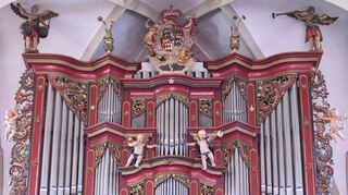 Für die Orgel in der Stadtkirche St. Georg werden mit mehreren Konzerten Spenden für die Sanierung gesammelt.