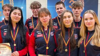 Sowohl bei den Damen als auch bei den Herren holten die Tauberbischofsheimer U20-Florettfechter Teammedaillen.