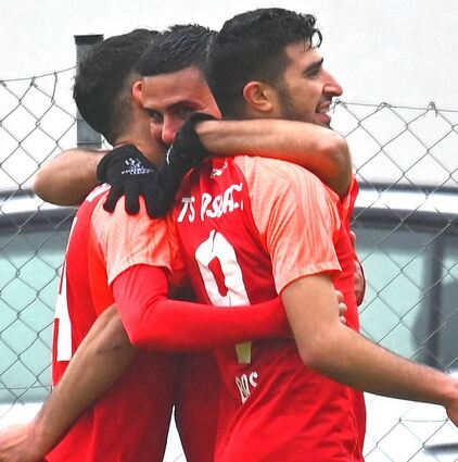 Die Spieler von Türkspor Mosbach haben die Landesliga-Meisterschaft perfekt gemacht und spielen in der nächsten Saison wieder in der Verbandsliga.