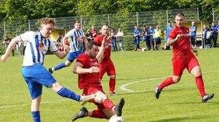 Durchgezogen haben die Kickers Wertheim im Kreisliga-Kellerduell gegen Schönfeld/Kleinrinderfeld II. Mit dem 4:0-Sieg lebt die Chance auf den Klassenerhalt.