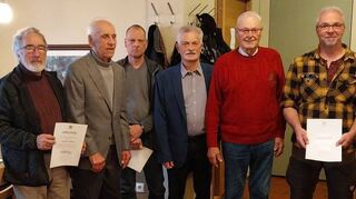 Treue und verdiente Mitglieder wurden bei der Jahreshauptversammlung des Bezirksimkervereins Wertheim ausgezeichnet.
