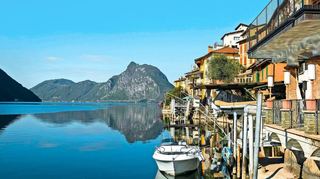See und Berge, das ist Urlaubsglück in der Schweiz.