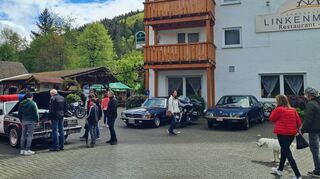 Ein Oldtimer- und US Car-Treffen fand in Rippberg statt.