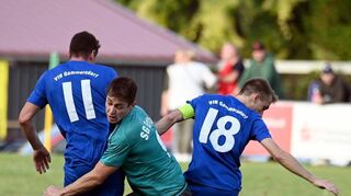 Folgt Gommersdorf II der SpG Erftal (hier im direkten Duell) in die Kreisliga? Dazu muss der VfR Platz 2 verteidigen und dann das Relegationsspiel gewinnen.