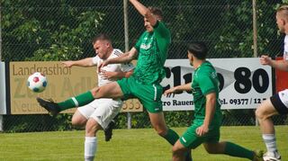 Die SpG Ra;Bo (weißes Trikot) musste sich gegen Vizemeister 1. FC Umpfertal mit 1:3 geschlagen geben.