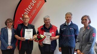 Die Geehrten von links: Stadtbeauftragte Christiane Versbach, Felix Kleitsch, Karola Kuhn, Diözesanleiter Baron von Mentzingen, ehrenamtliche Geschäftsführerin Ursula Heß.