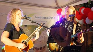 . . . und die anderen sorgen für die nötige Stimmung.