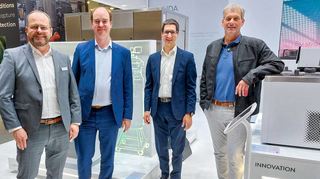 Auf der Messe (von links): der Geschäftsführende Gesellschafter von Lauda, Dr. Gunther Wobser, Bürgermeister Dr. Lukas Braun, Wirtschaftsförderer Christoph Kraus und i-Park Geschäftsführer Armin Kordmann.