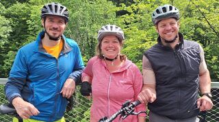 FN-Redakteurin Diana Seufert hat sich mit den früheren Profiskifahrern Felix Neureuther (links) und Andreas Buder (rechts) übers fit bleiben unterhalten. Bild: