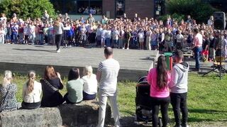 Schülerinnen und Schüler der Grundschule Walldürn gaben ein Konzert im Rahmen des Projekts „SingPause“.